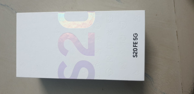 SAMSUNG S20 FE 5G. 8/256 . COULD  LAVENDER 