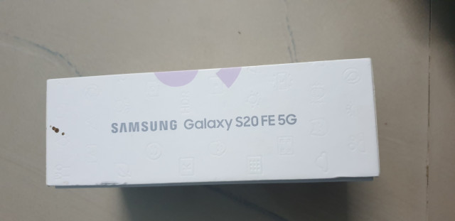 SAMSUNG S20 FE 5G. 8/256 . COULD  LAVENDER 
