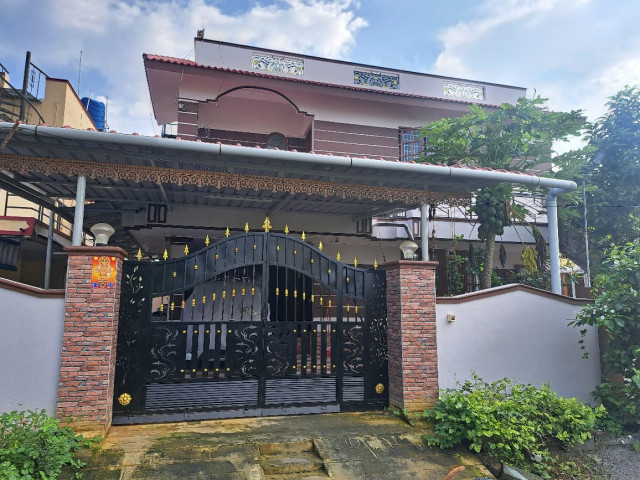 Ready to occupy .. individual compound villa with ups, CCTV also with furniture,  1 bed room+ huge hall+ 2 toilets, shaded sit out, garden, shaded terrace, car parking and 24 hours drinking water +etc