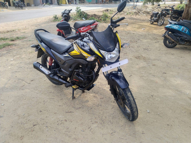 HONDA SHINE 2018 MODEL BS4 ENGINE EXCELLENT CONDITION   CONTACT   :7200199913 LOCATION. :TIRUPATTUR