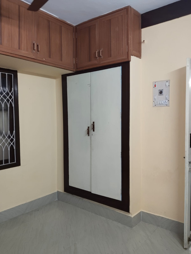 1 BHK Individual House for Rent 