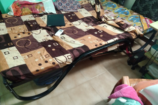 Sell steel cot with corlon matters 