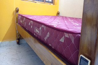 coir-on bed good condition 